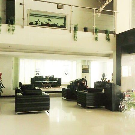 Hotel T.A.P. Gold Crest บังกาลอร์ ภายนอก รูปภาพ